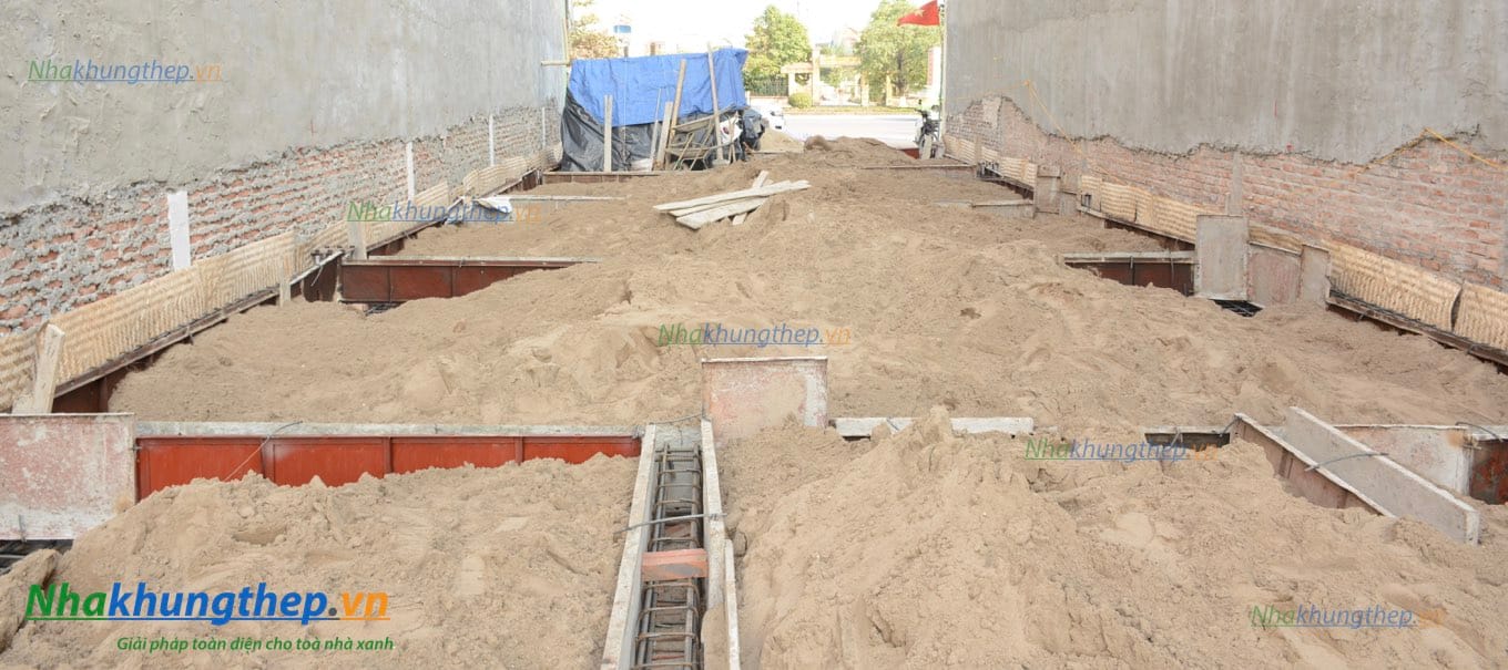 Thi công sắt móng , ghép Coppha móng cho Nhà thép tiền chế