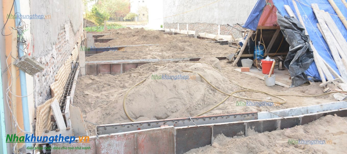 Thi công sắt móng , ghép Coppha móng cho Nhà thép tiền chế 01