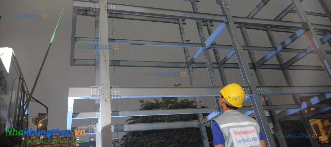 Nhà khung thép Long Biên 01