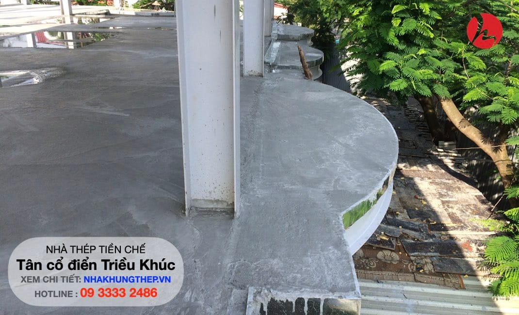 Ban công cong nhà khung thép