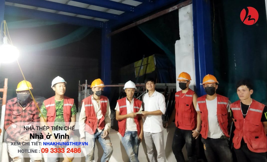 thi công tấm bê tông khí ALC