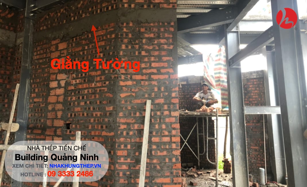 Xây tường gạch nhà khung thép