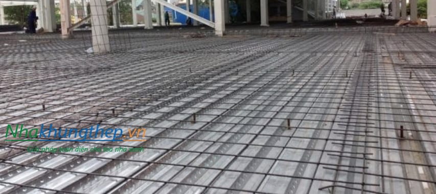 bề mặt sàn Deck sau khi lắp đặt cho nhà khung thép