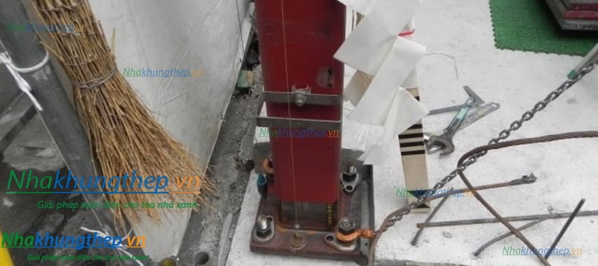 chân cột nhà khung thép được định vị Ecu