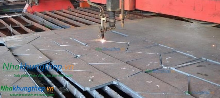 Cắt thép nhà khung thép 01