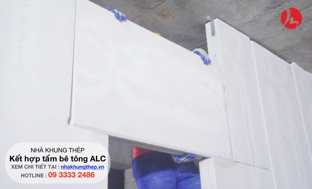 thi-cong-tam-alc-003 thi công tấm ALC vào nhà khung thép