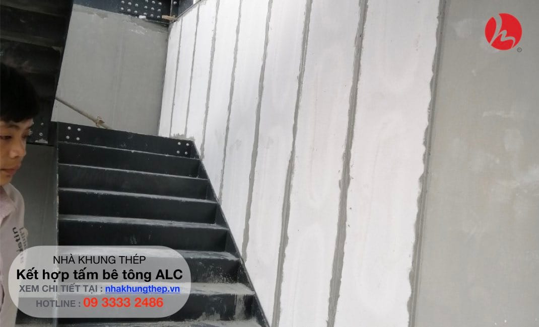 tuong-tam-be-tong-nhe-alc-thi-cong-tho-xong tường tấm bê tông nhẹ ALC khi thi công thô xong