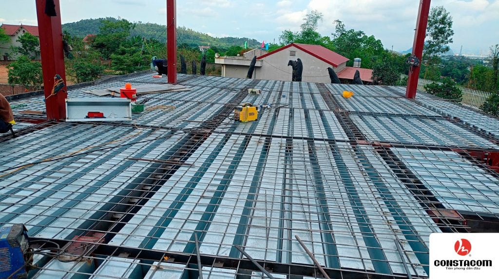 Lắp đặt sàn Deck sóng cao